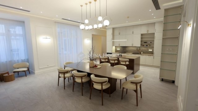 Eladó téglalakás, Budapesten, V. kerületben 849 M Ft, 6 szobás