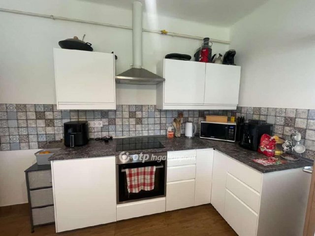 Eladó családi ház, Jászkarajenőn 79.8 M Ft, 3 szobás