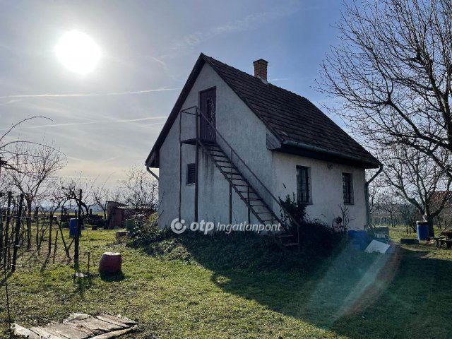 Eladó nyaraló, Siófokon 26 M Ft / költözzbe.hu