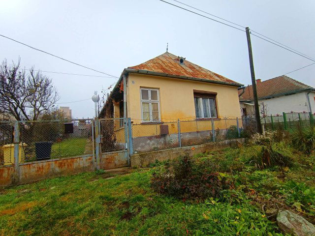 Eladó családi ház, Bodrogolasziban 13 M Ft, 2 szobás