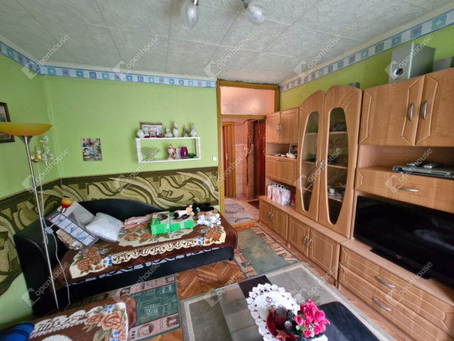 Eladó panellakás, Kaposváron 28.9 M Ft, 3 szobás