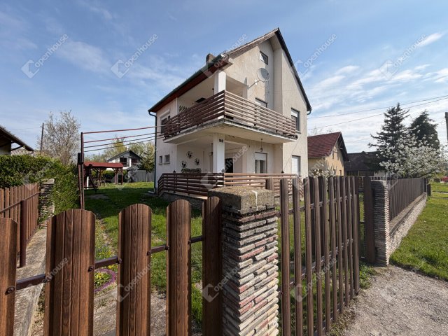 Eladó családi ház, Balatonmáriafürdőn 90 M Ft, 5 szobás