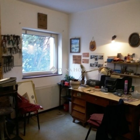 Eladó családi ház, Veresegyházon 135 M Ft, 6 szobás