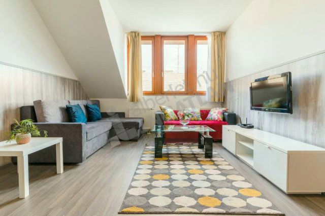 Kiadó téglalakás, albérlet, VI. kerületben, Lovag utcában