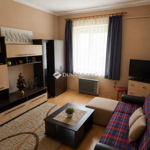 Eladó téglalakás, Debrecenben, Dobozi utcában 50 M Ft, 1 szobás