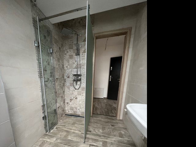 Kiadó iroda, Pákozdon 180 E Ft / hó, 2 szobás