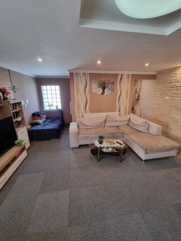 Eladó sorház, Hegyeshalomban 32.99 M Ft, 4 szobás