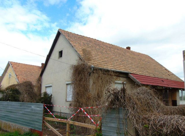Eladó családi ház, Poroszlón, Ráboly úton 13.79 M Ft