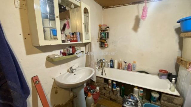 Eladó családi ház, Gombán 28 M Ft, 1 szobás