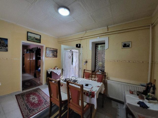 Eladó családi ház, Enyingen 32.5 M Ft, 3 szobás