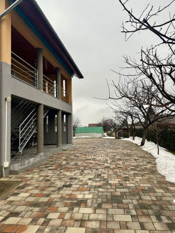 Eladó családi ház, Marcaliban 135 M Ft, 7 szobás