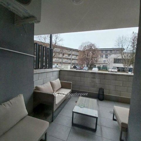 Kiadó téglalakás, albérlet, Nyíregyházán 220 E Ft / hó