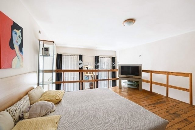 Eladó téglalakás, Budapesten, VI. kerületben 70.8 M Ft, 2 szobás