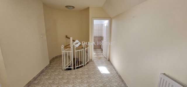 Eladó családi ház, Tápiószecsőn 99.9 M Ft, 2+2 szobás