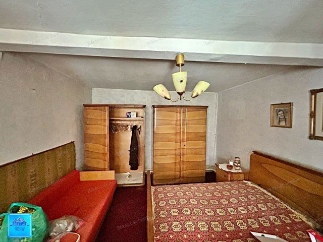 Eladó családi ház, Békésen 15 M Ft, 3 szobás