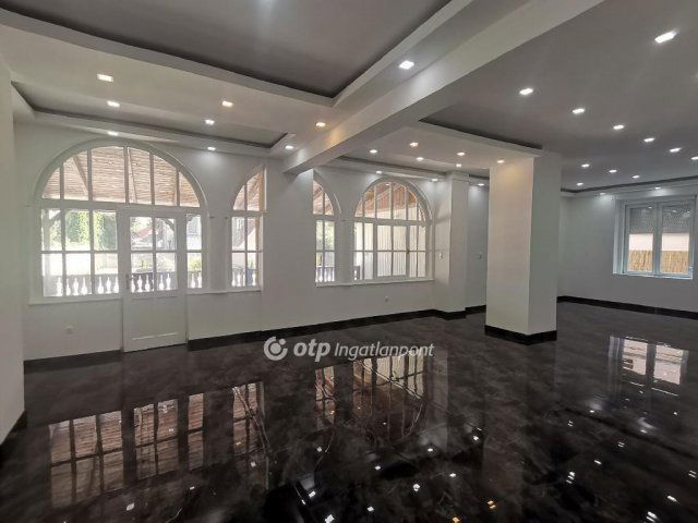 Eladó családi ház, Békéscsabán 79.9 M Ft, 3 szobás