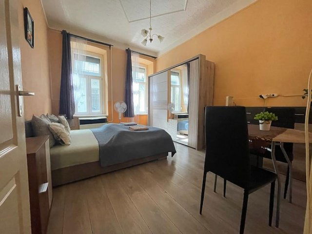 Eladó téglalakás, Budapesten, VII. kerületben, Nefelejcs utcában