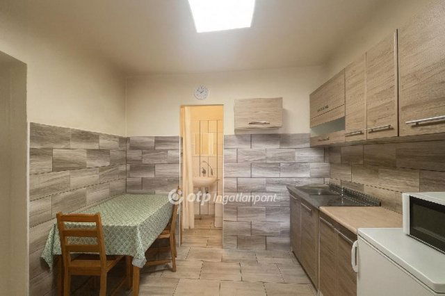 Eladó téglalakás, Budapesten, XX. kerületben 26 M Ft, 1 szobás