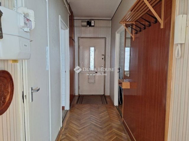 Eladó téglalakás, Kecskeméten 51.5 M Ft, 3 szobás