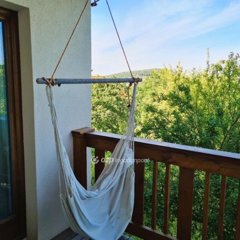 Eladó családi ház, Ábrahámhegyen 144 M Ft, 5 szobás