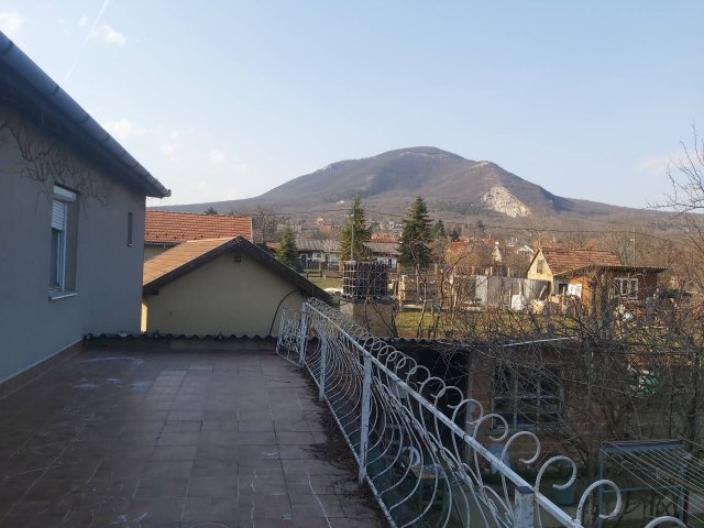 Eladó családi ház, Pilisszántón 94.5 M Ft, 5+1 szobás