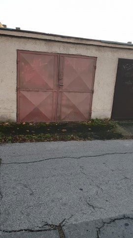 Kiadó garázs, Pécsett 32 E Ft / hó / költözzbe.hu