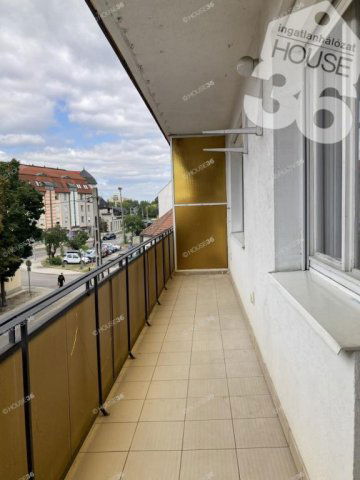 Eladó téglalakás, Kecskeméten 54 M Ft, 2 szobás