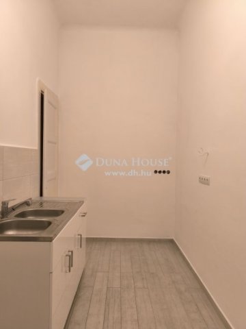 Eladó téglalakás, Budapesten, IX. kerületben 90 M Ft, 2 szobás