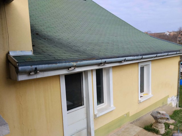 Eladó családi ház, Valkón 59.99 M Ft, 2+2 szobás