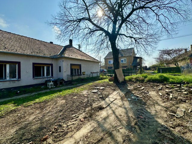 Eladó családi ház, Zalaszentgróton 14.9 M Ft, 4 szobás