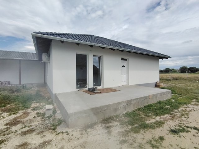 Eladó ikerház, Inárcson 89 M Ft, 3+1 szobás
