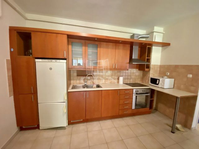 Kiadó téglalakás, albérlet, Kecskeméten 130 E Ft / hó