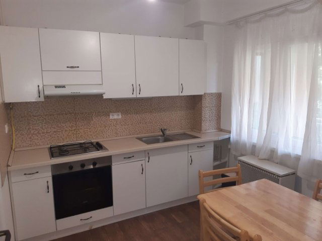 Eladó téglalakás, Szolnokon 31.99 M Ft, 2 szobás