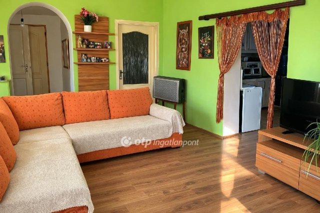 Eladó családi ház, Lovásziban 25 M Ft, 3+1 szobás