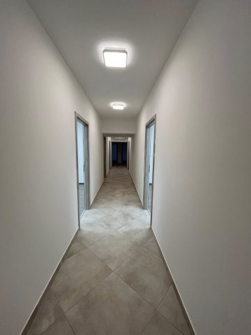 Kiadó iroda, Kecskeméten 66 E Ft / hó, 1 szobás