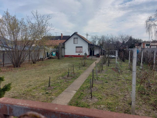 Eladó családi ház, Debrecenben 42.5 M Ft, 1 szobás