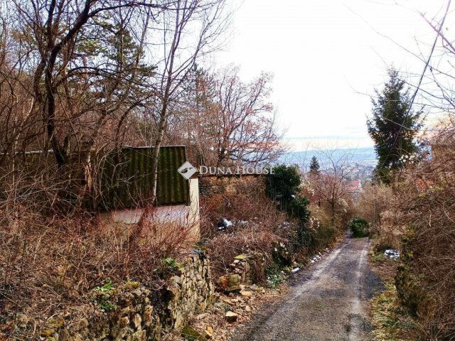 Eladó telek, Pécsett, Szkókó tető közben 15.6 M Ft