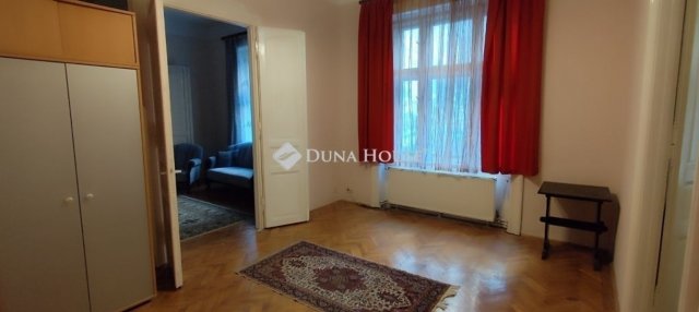 Eladó téglalakás, Budapesten, VI. kerületben 79.5 M Ft, 3 szobás
