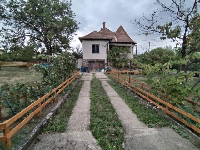 Eladó családi ház, Bátonyterenyén 36.9 M Ft, 5 szobás