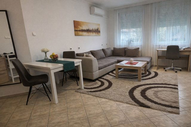 Eladó téglalakás, Tatán 79.99 M Ft, 3 szobás