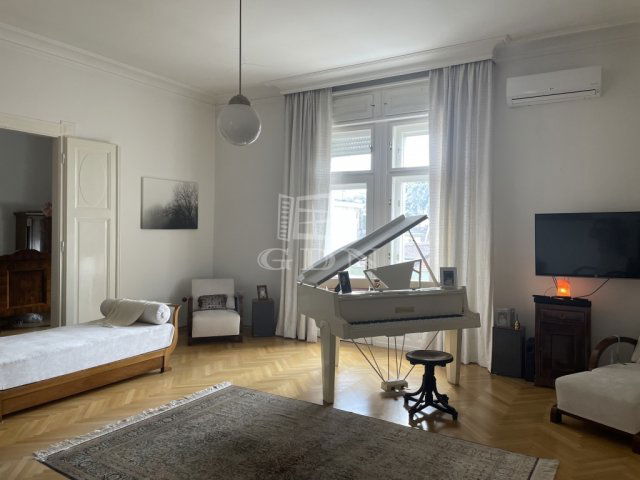 Eladó téglalakás, Budapesten, V. kerületben 480 M Ft, 5 szobás