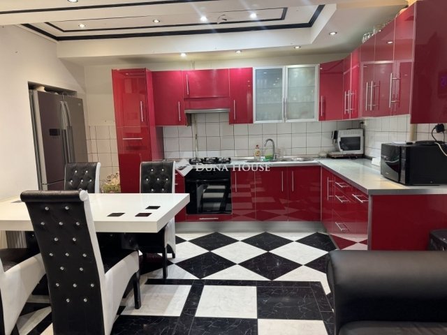 Eladó téglalakás, Budapesten, VIII. kerületben 85 M Ft, 3 szobás