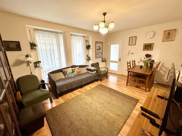 Eladó téglalakás, Debrecenben 105 M Ft, 3 szobás