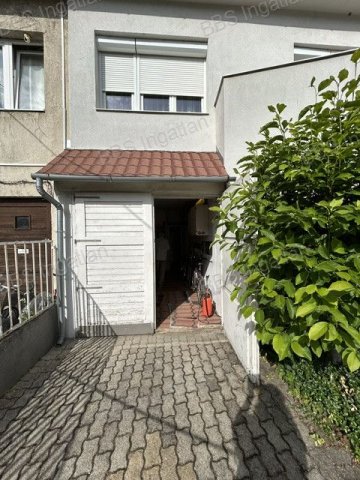 Eladó sorház, Veszprémben 75.9 M Ft, 3+1 szobás