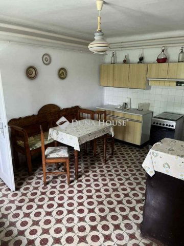 Eladó családi ház, Sárrétudvarin 35 M Ft, 6 szobás