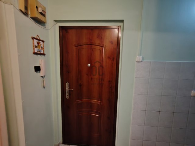 Eladó panellakás, Győrött 40.9 M Ft, 2 szobás