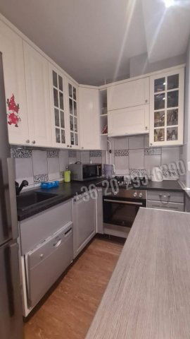 Eladó panellakás, Dunaújvárosban 35.99 M Ft, 2 szobás