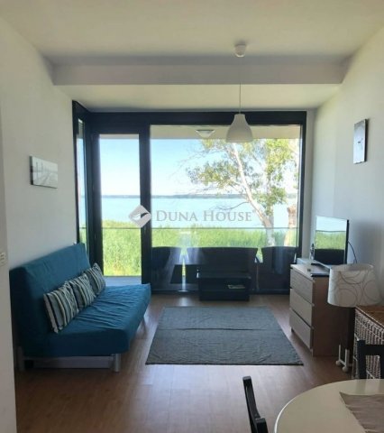 Eladó téglalakás, Siófokon 149.9 M Ft, 3 szobás