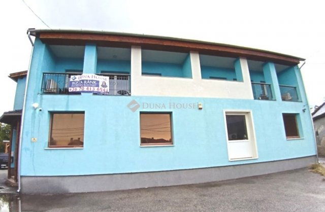 Eladó üzlethelyiség, Üllőn 240 M Ft / költözzbe.hu