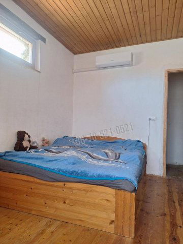 Eladó családi ház, Majson 45.99 M Ft, 5 szobás